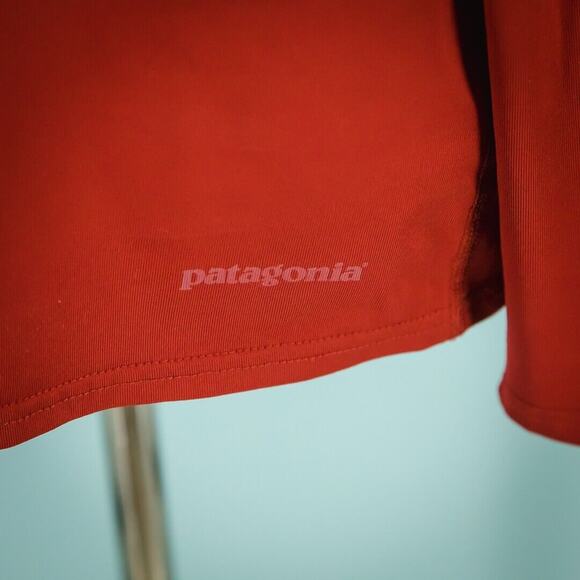 Patagonia Size Large L Red Capilene Crew Neck Long Sleeve Active Baselayer Top - Picture 2 of 5